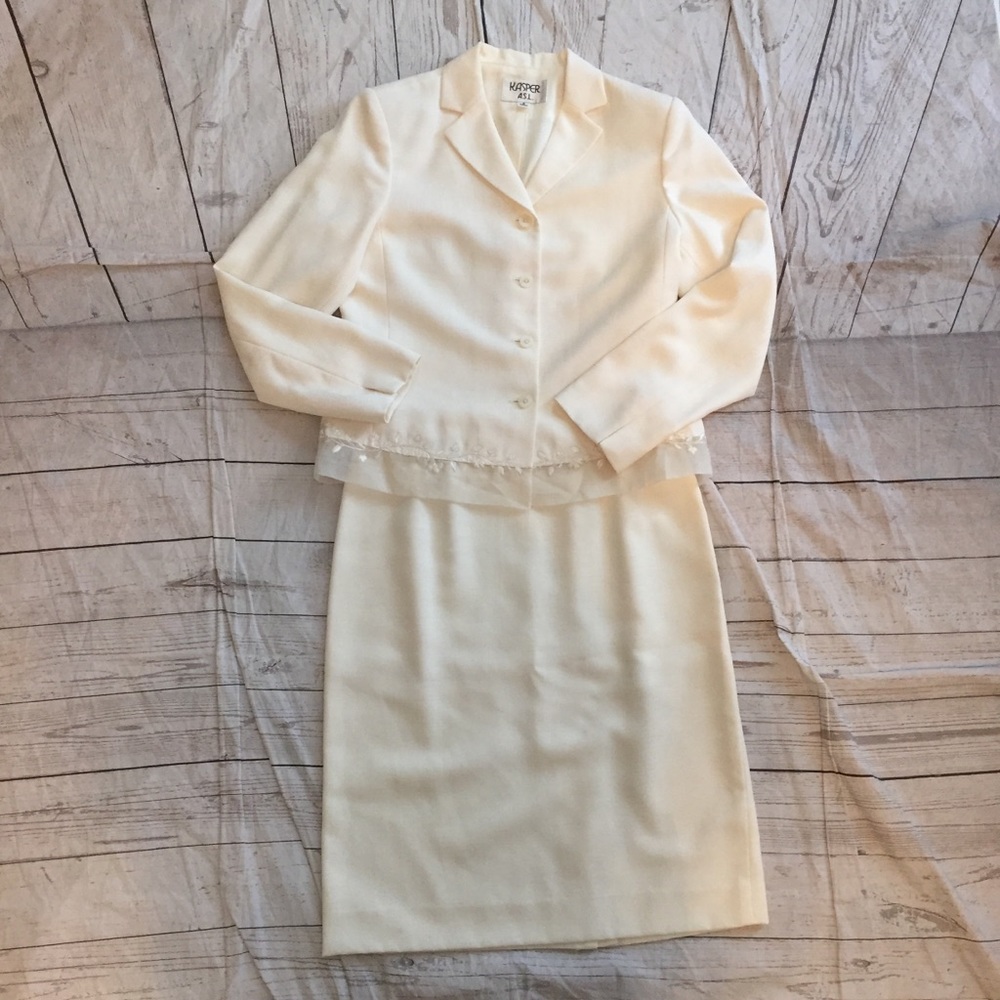Elegant Cream Skirt Set